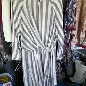 Beautiful Umgee cotton blend dress.